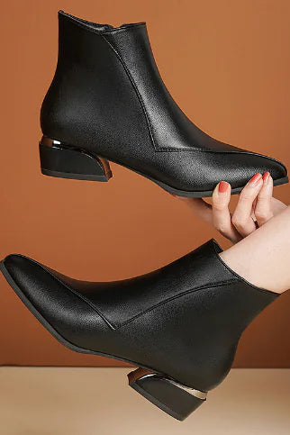 Botas Curtas - Salto Robusto